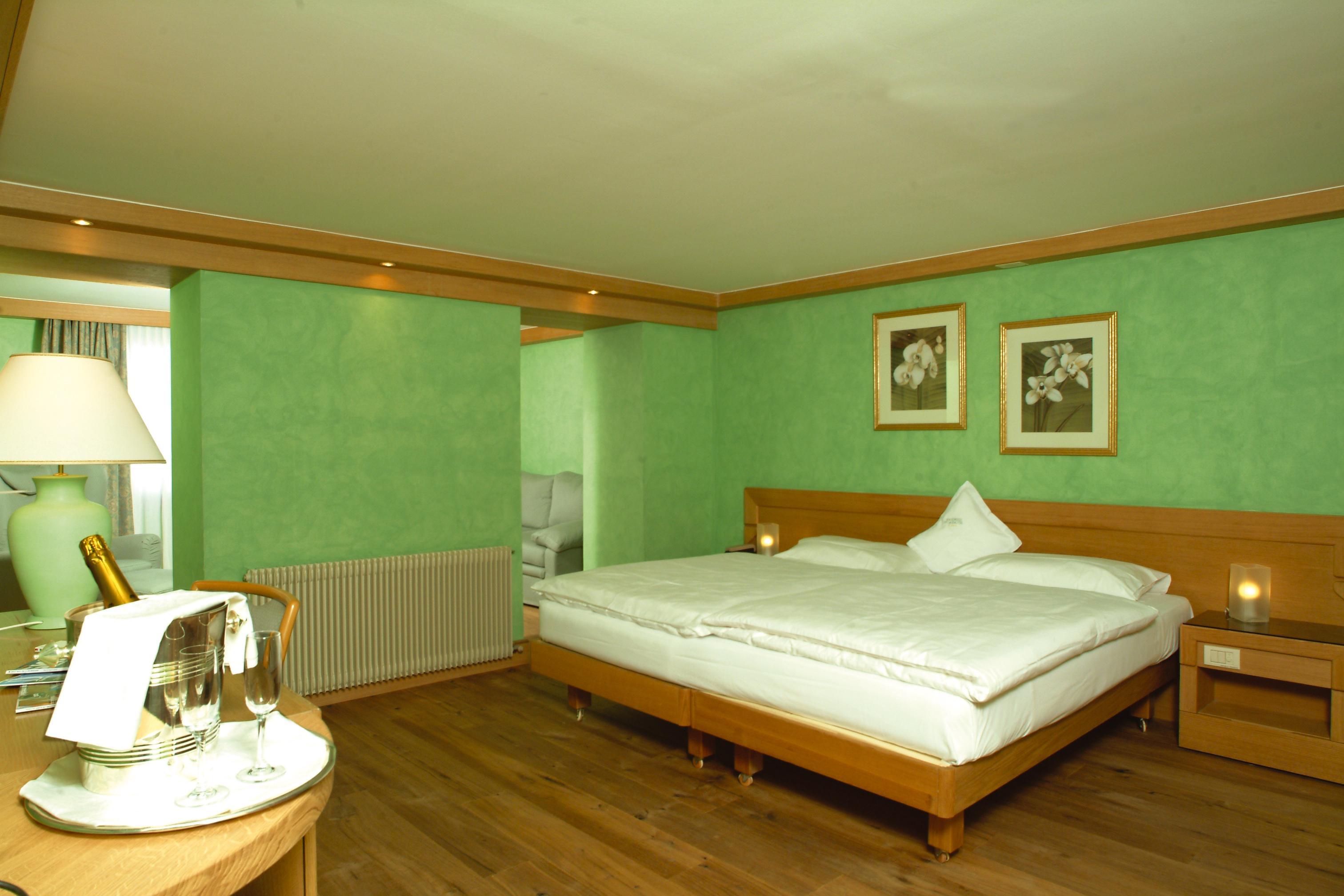 Sertorelli Sporthotel Бройл-Червиня Екстериор снимка